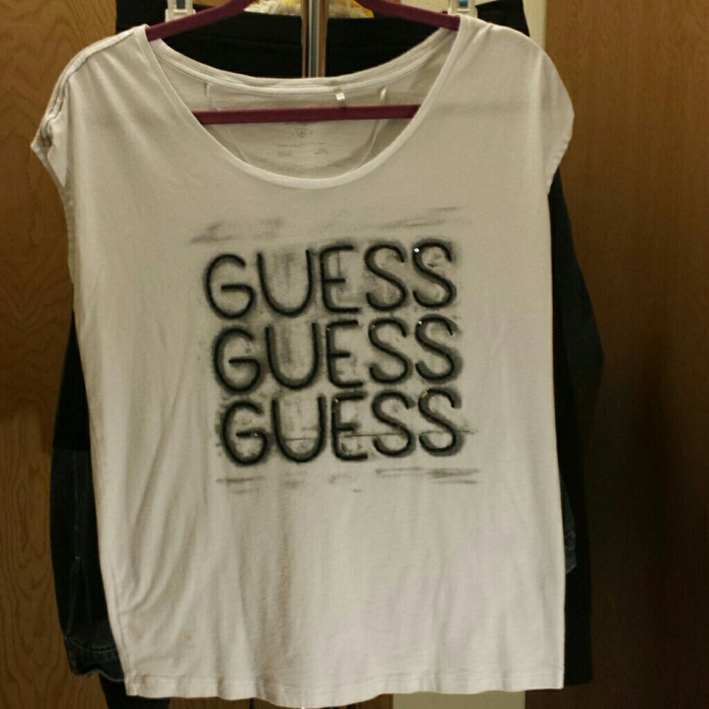 Guess Tee Shirt
